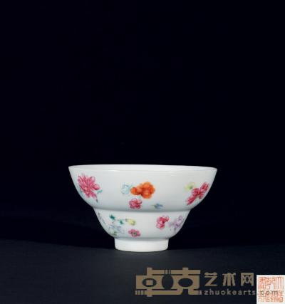 清乾隆 粉彩百花纹折腰碗 直径9.5cm