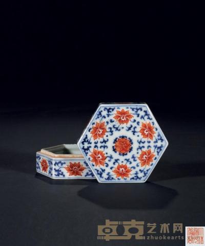 清道光 青花矾红莲花纹六方印泥盒 高4cm