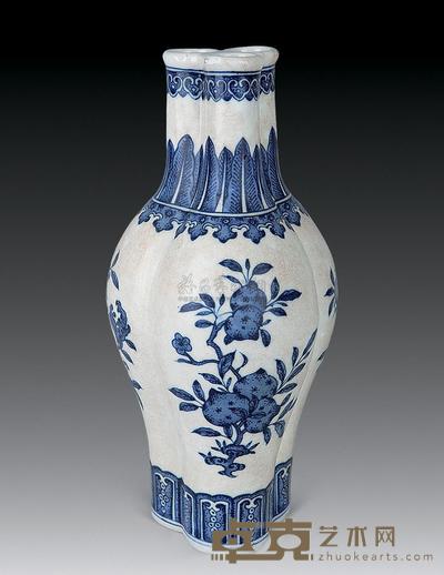 清 青花三多瓶 高28cm