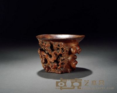 清中期·竹雕梅花杯 高：8cm 口徑：11.1cm