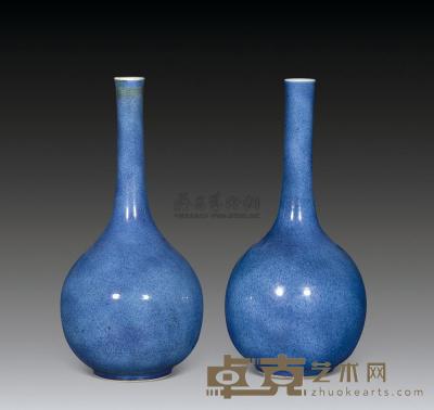 清康熙 洒蓝釉长颈瓶 （一对） 高44cm