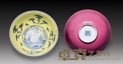 清 胭脂水黄地青花人物碗 (两件) 直径14.8cm