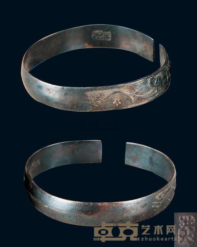 清末民初“鸿大”款“寿”字吉祥花卉纹银手镯 (一对) 径4.5cm