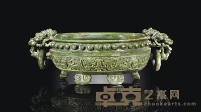 A LARGE SPINACH GREEN FOOTED BOWL 宽47cm