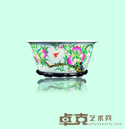 清乾隆 粉彩九桃盆 直径36.2cm