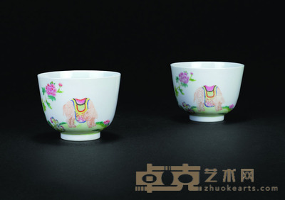 清道光 粉彩太平有象杯 （一对） 直径8.5cm