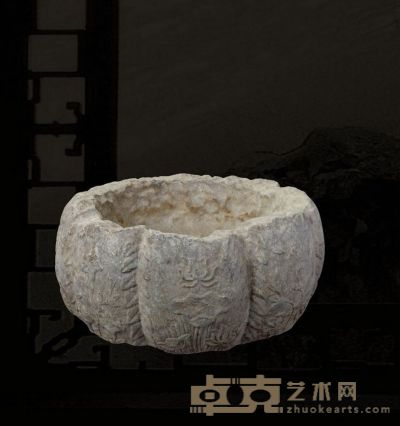 明·汉白玉瓜棱形花卉纹石盆 53×53×26cm