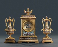 十九世纪法国 铜鎏金珐琅三件套壁炉钟
