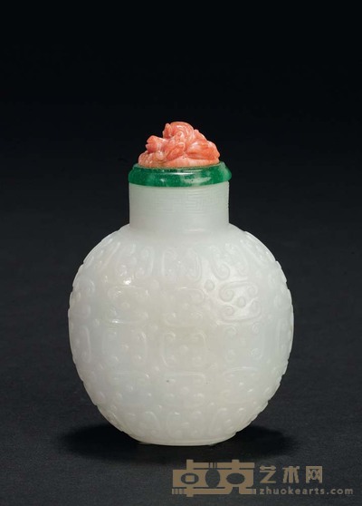 清 翡翠雕云纹鼻烟壶 H 6.5 cm.