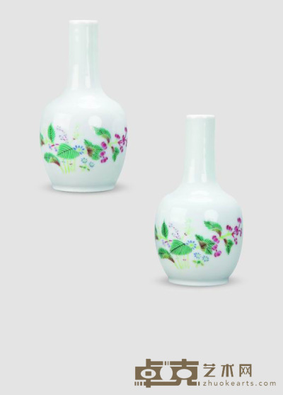 清雍正 粉彩花卉直颈瓶 （一对） 11.5×2cm×2