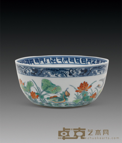 斗彩莲池鸳鸯纹碗 D:16.6cm
