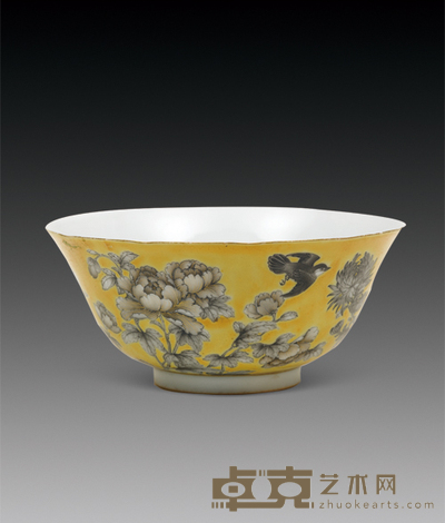 黄釉墨彩花口碗 D:16.5cm