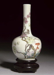 late 19th early 20th century A famille rose bottle vase