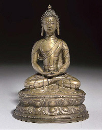 16th/17th Century A Tibetan bronze figure of Amitayus