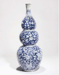 Kangxi A large blue and white triple-gourd vase