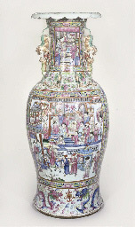 19TH CENTURY A LARGE CANTONESE FAMILLE ROSE BALUSTER VASE