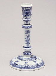 18th century A blue and white candlestick