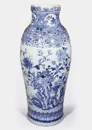 circa 1770-1795 A massive blue and white baluster vase