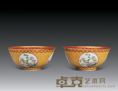清末 粉彩锦地开光花虫碗(一对) 直径12.8cm