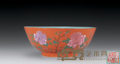 清嘉庆 珊瑚地粉彩牡丹纹大碗 直径26.4cm