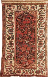 约1950-2000年作 巴赫蒂亚里地毯