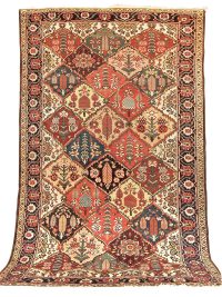 约1925-1950年作 巴赫蒂亚里地毯