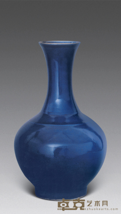 清 祭蓝釉赏瓶 高37cm
