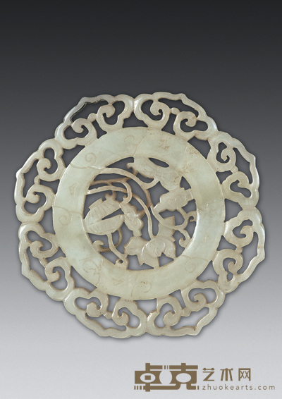 清 玉花卉如意云纹牌 径7.5cm