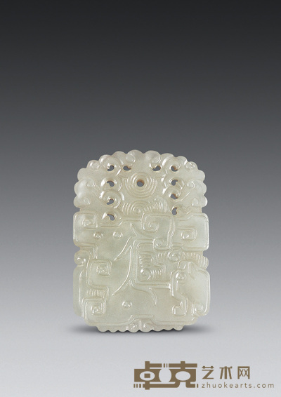 清 玉辟邪龙纹牌 高5cm