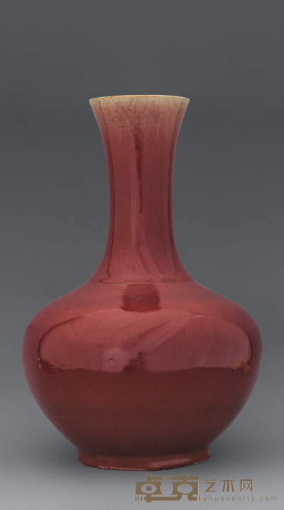 清 红釉赏瓶 高36cm