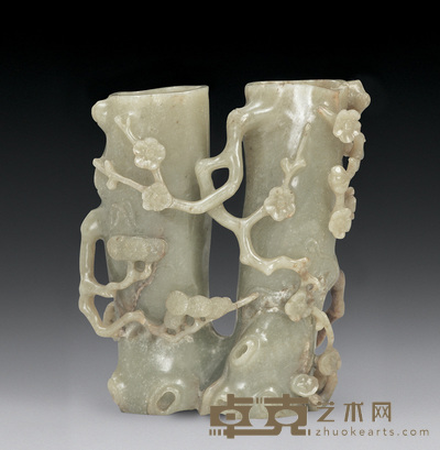 明 青玉雕梅花花插 高16cm;宽13cm