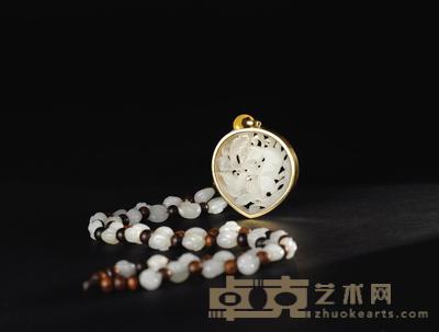 明 白玉欢天喜地桃形饰带 4.1×4.2cm