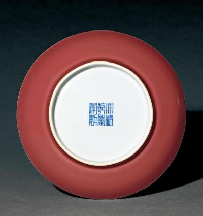 清乾隆 霁红釉盘