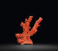 民国 珊瑚雕提篮仕女立像