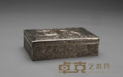 清晚期 银錾胎龙纹盖盒 长22.5×宽13.7×高7.2cm