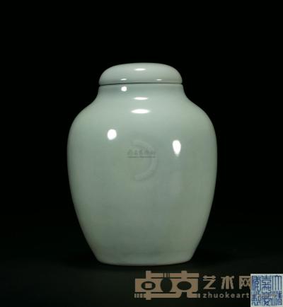 清嘉庆 青釉日月盖罐 高21.6cm
