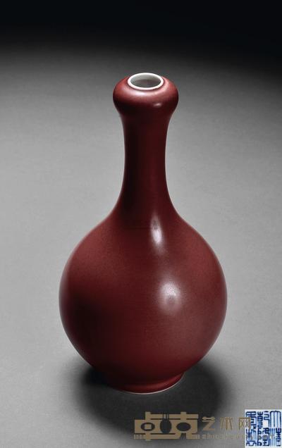 清乾隆 霁红釉蒜口瓶 高19.5cm