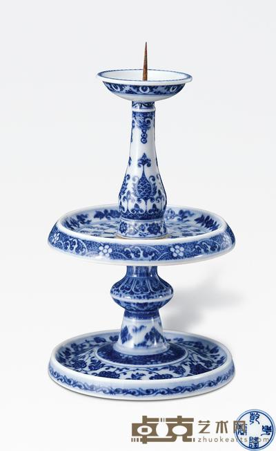 清乾隆 青花缠枝花卉御题诗文烛台 高17.3cm