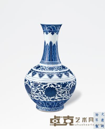 清同治 青花缠枝花卉纹赏瓶 高38.8cm