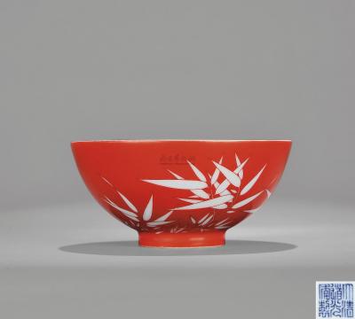 清道光 矾红竹叶纹碗