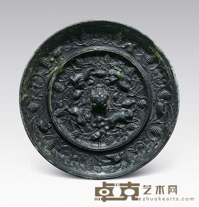 瑞兽葡萄镜 直径14.7cm