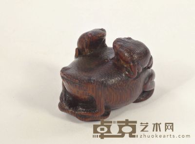 清·竹雕母子蟾蜍摆件 高：2.8cm 长：4.5cm 宽：3.2cm