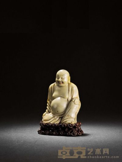 清 尚均款寿山石雕弥勒坐像 高：11.7cm 带座高：14.2cm