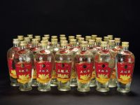 1987—1992年优质牌五粮液一组30瓶（圆鼓瓶）