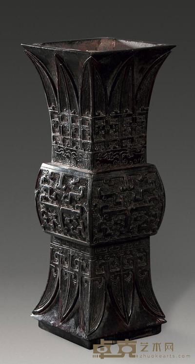 角雕蕉叶花觚 高23cm