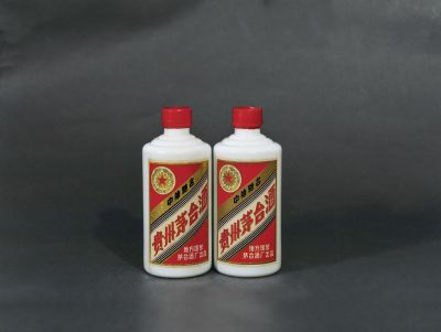 1985年产五星牌“地方国营”茅台酒两瓶