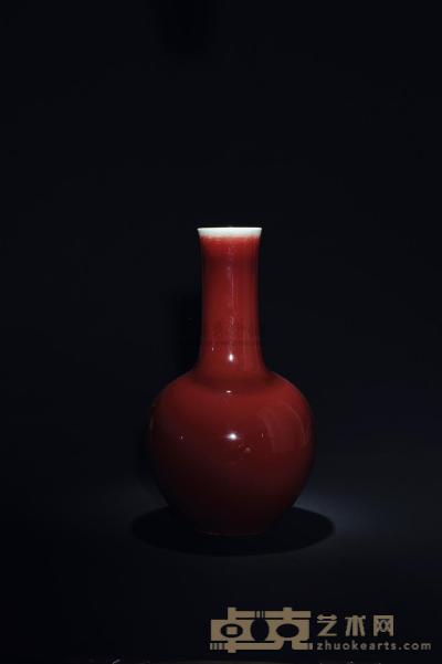 清 红釉天球瓶 高39cm