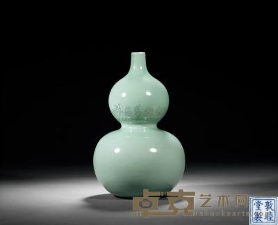 清乾隆 翠青釉葫芦瓶 高32.8cm