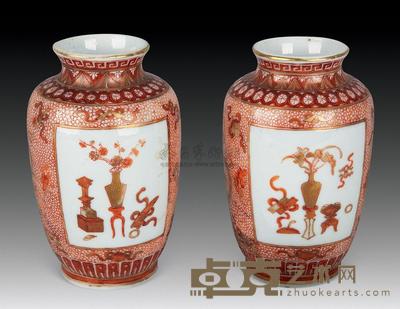 清 珊瑚红开框博古瓶 （一对） 高10.9cm