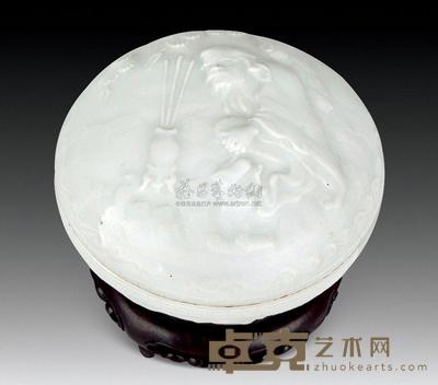 清 影青人物印盒带座 直径9.3cm
